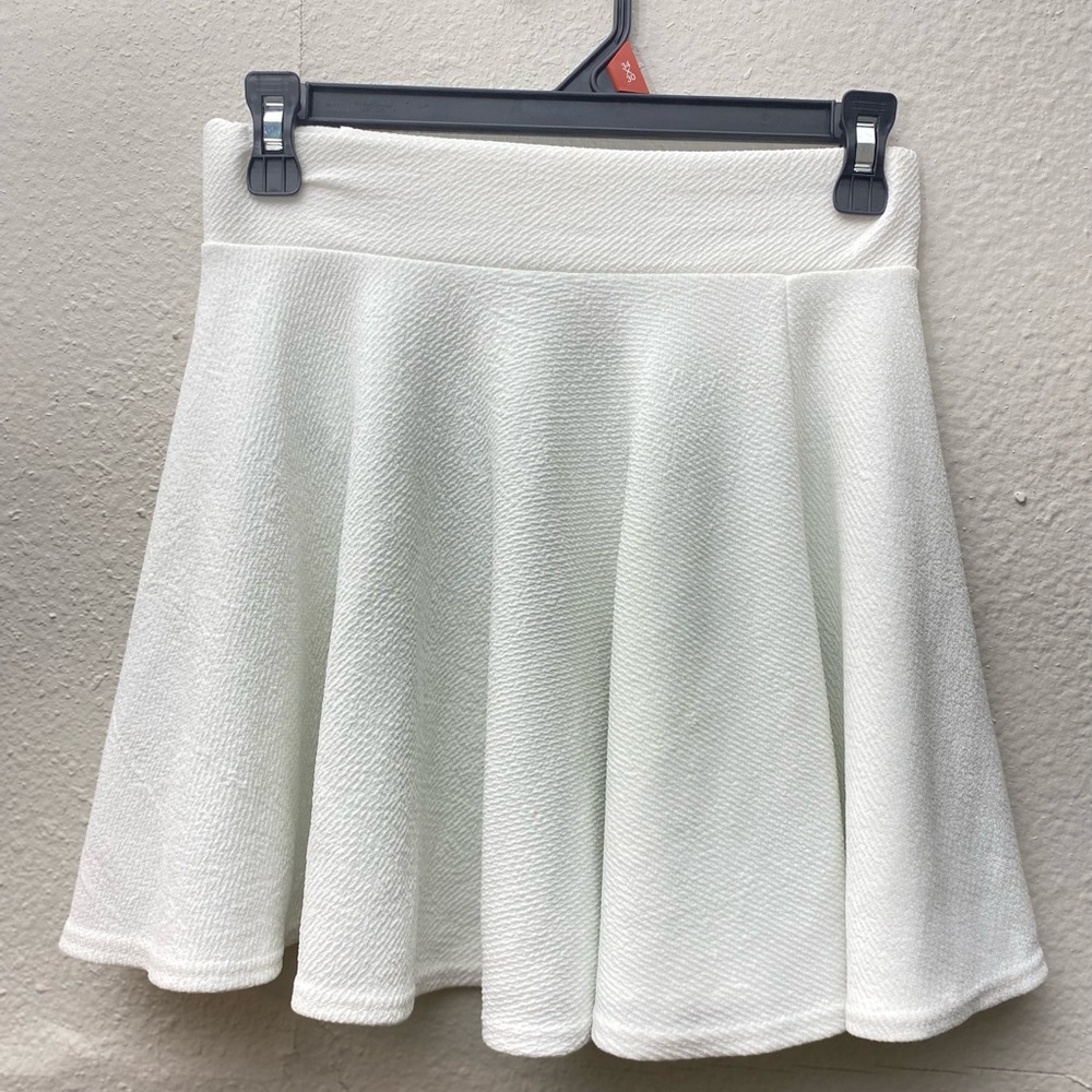 Urban Coco White Women's Skirt